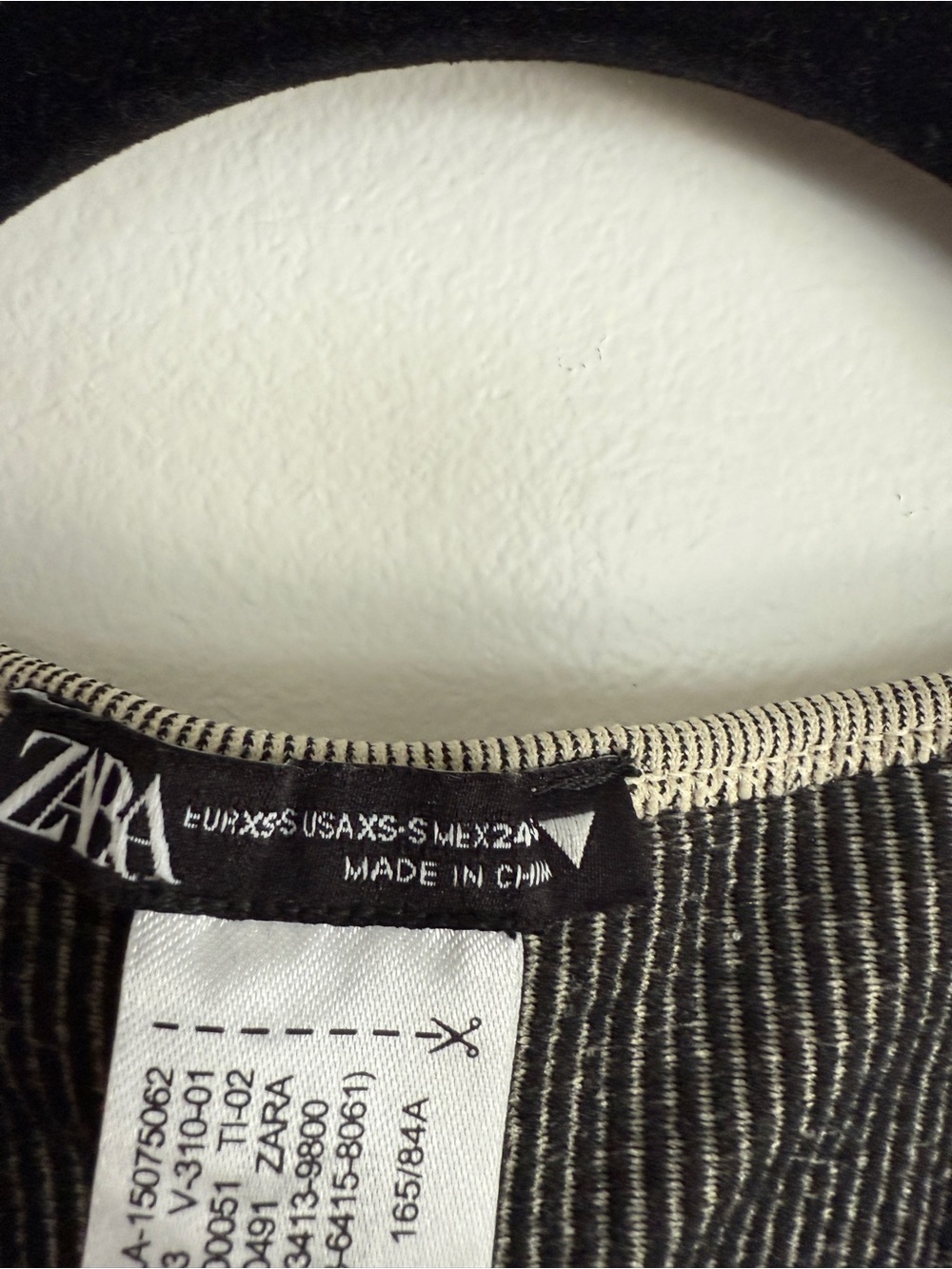 Zara Ribbed Bodysuit - Picture 4 of 5